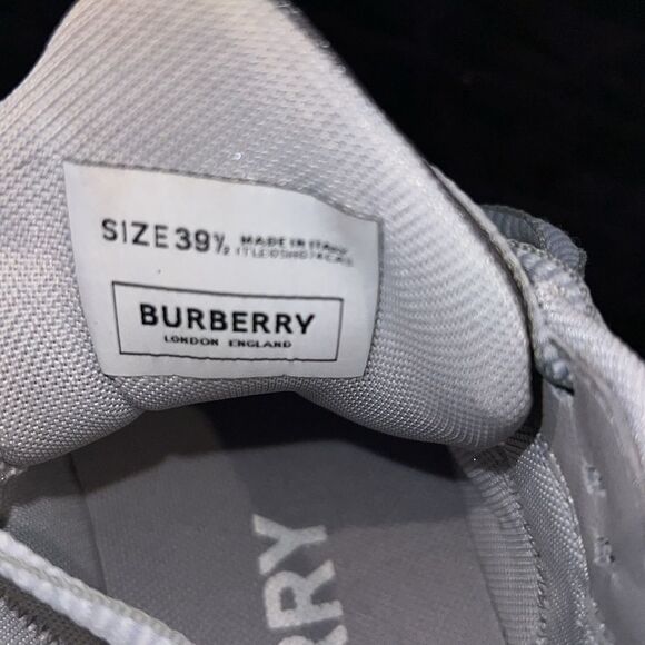 Authentic Burberry Women's Grey Sneakers - Picture 6 of 7